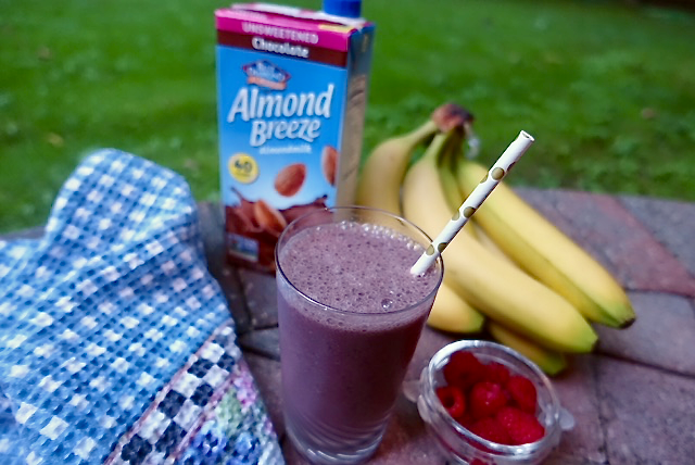 Chocolate Almond Raspberry Smoothie | Bonnie Taub-Dix