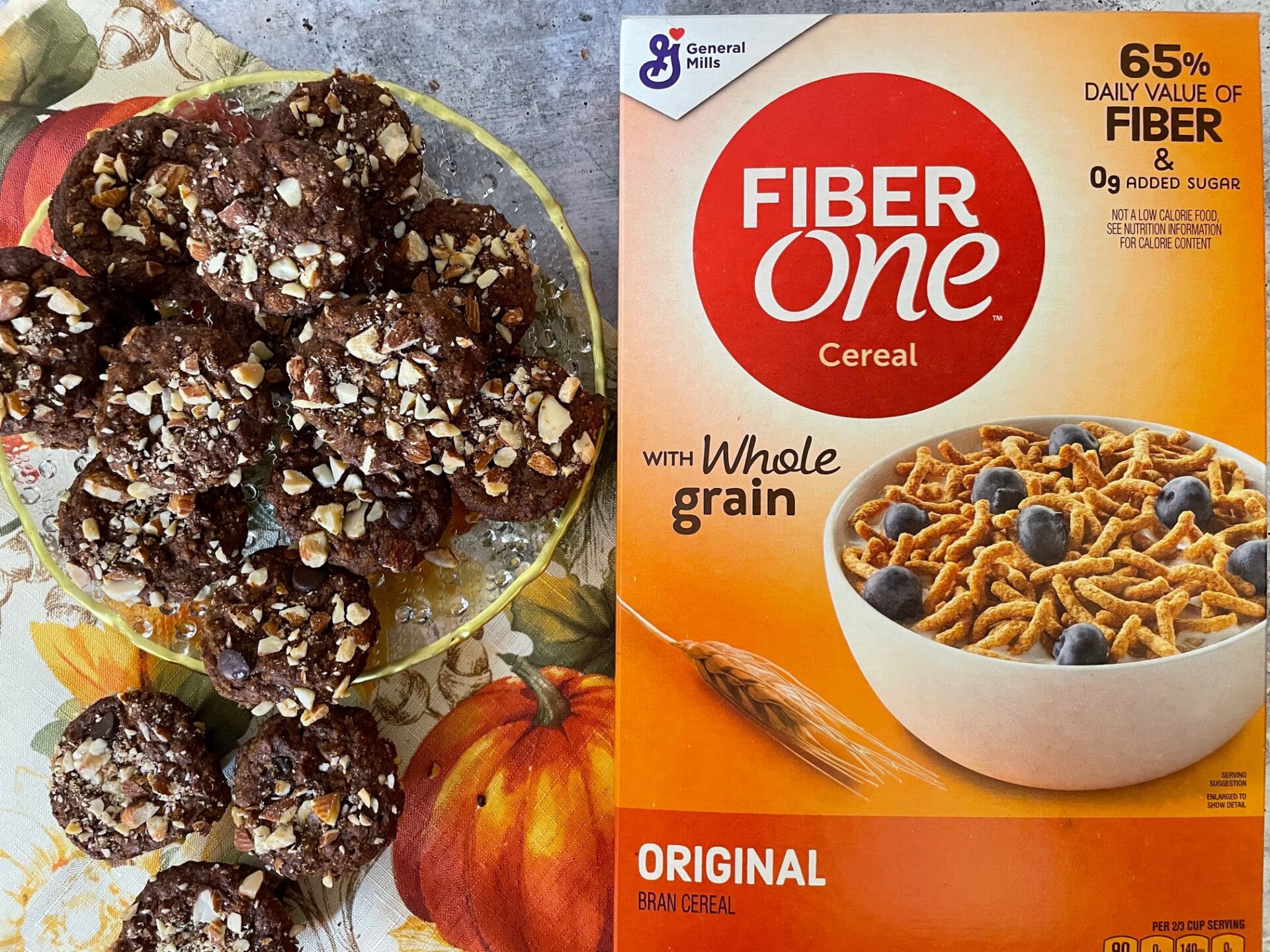 Fiber One Original Cereal Pumpkin Muffins | Whole grain, high fiber pumpkin muffins made with whole food ingredients! Perfect for a quick, convenient breakfast or nourishing sweet snack when you're on the go.